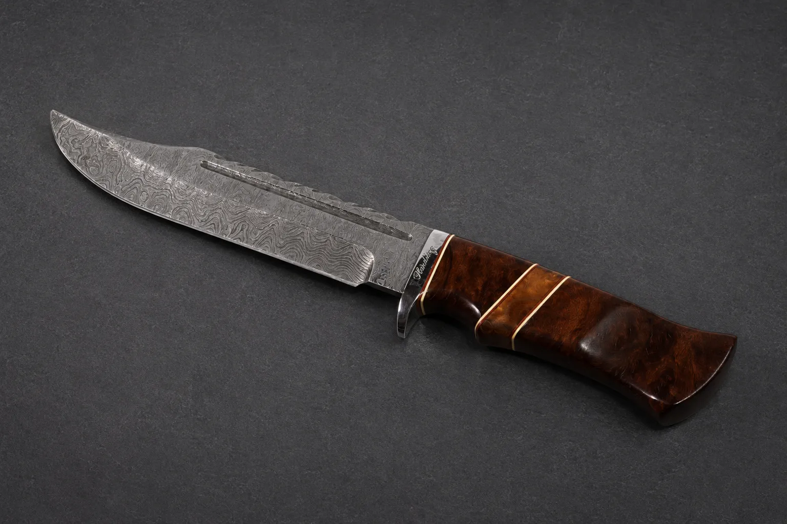 Handmade bowie knives by Lloyd Harding