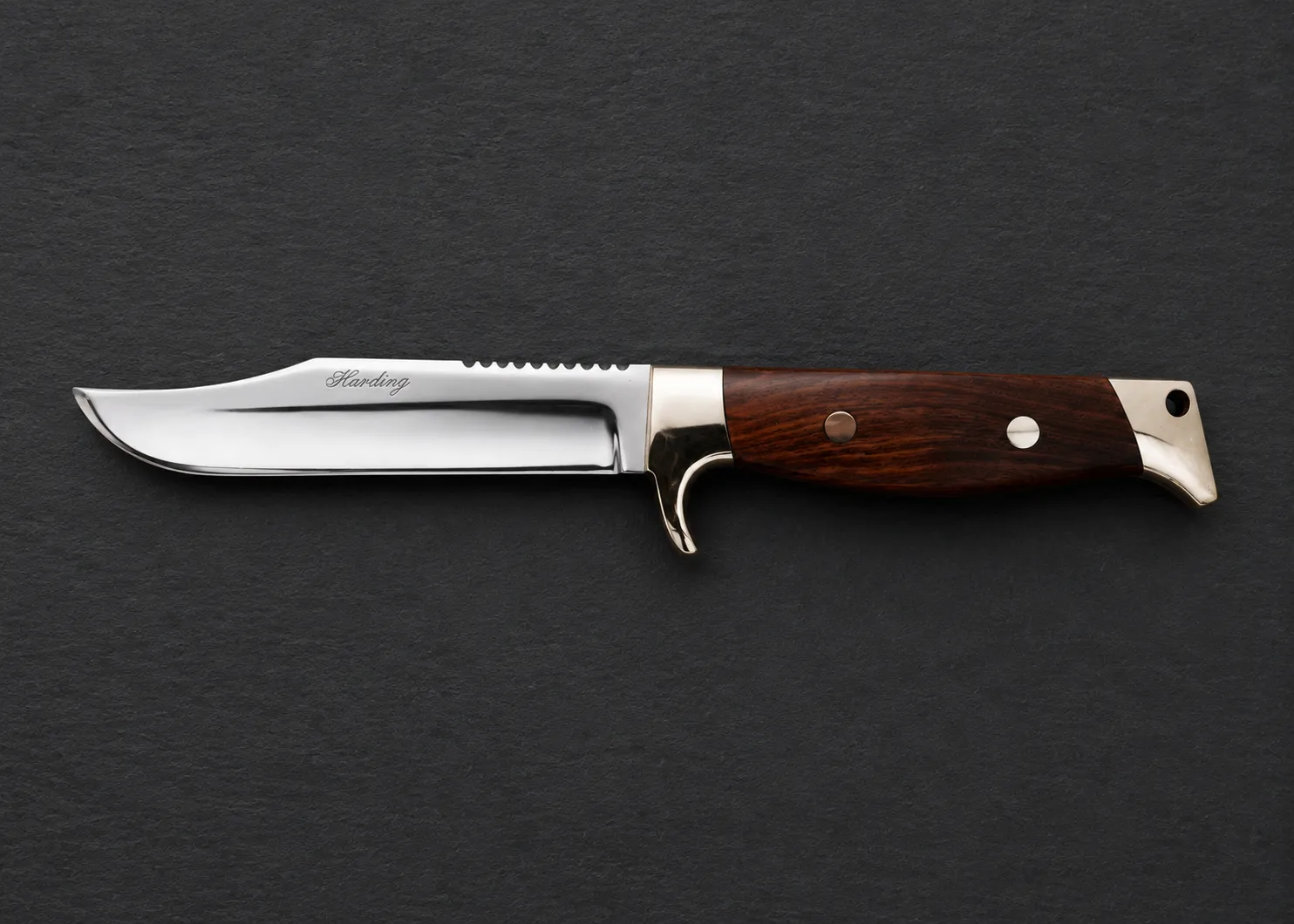Handmade bowie knives by Lloyd Harding