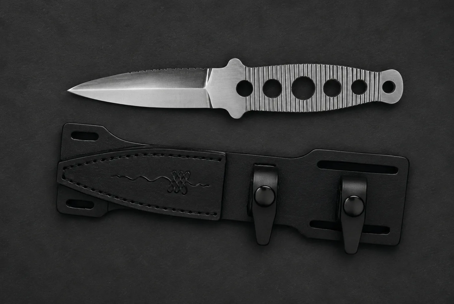 Handmade custom knives by Lloyd Harding