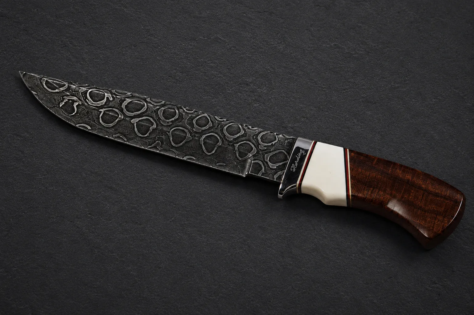 Handmade hunting knives by Lloyd Harding