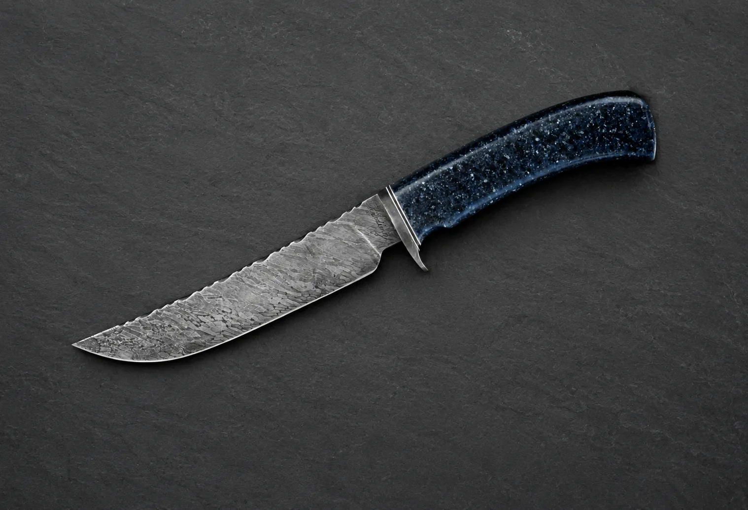 Handmade hunting knives by Lloyd Harding