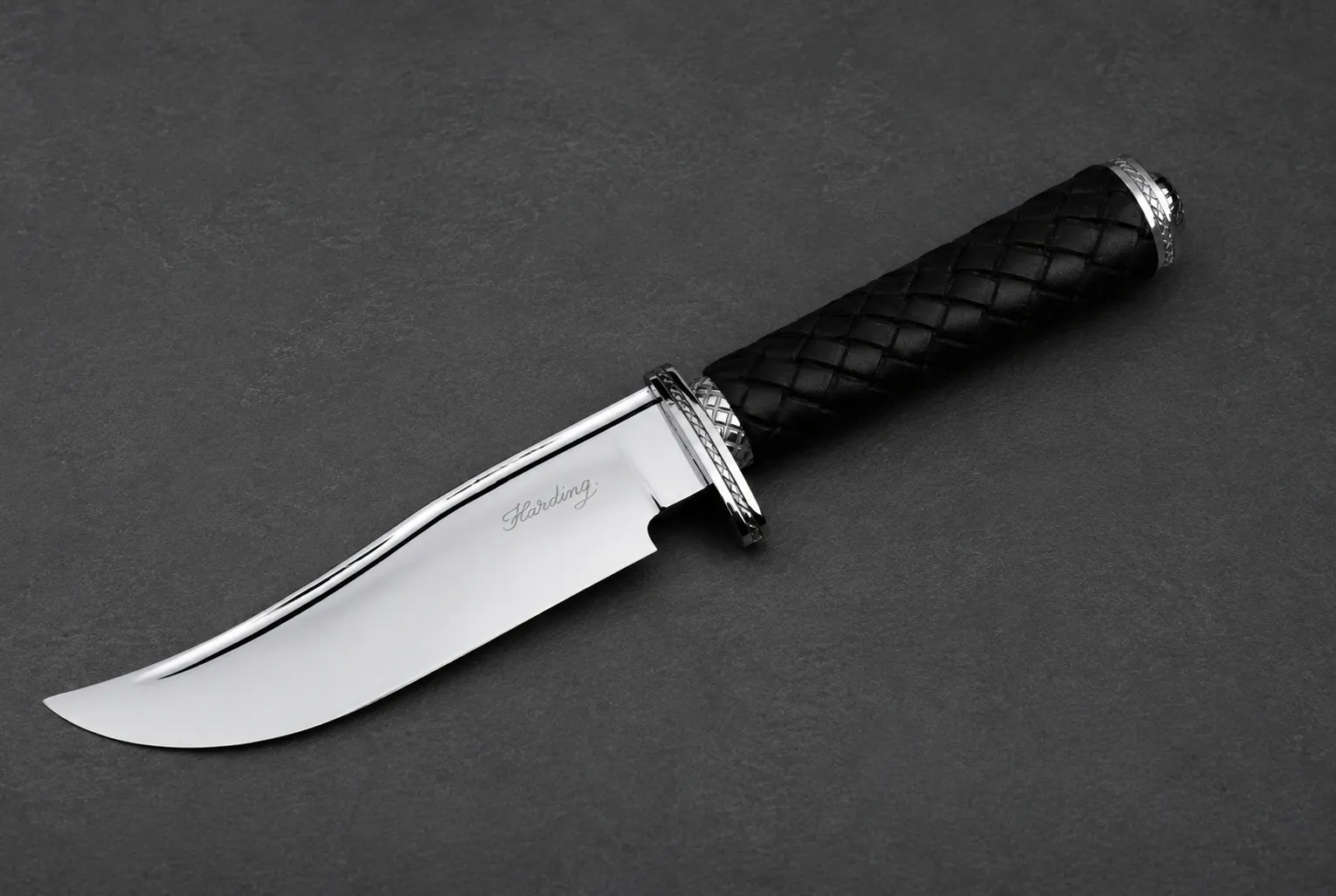 Handmade hunting knives by Lloyd Harding