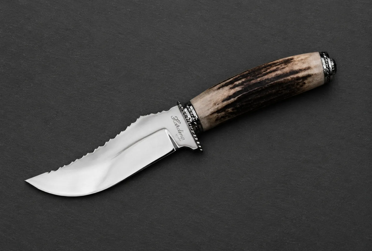 Handmade hunting knives by Lloyd Harding