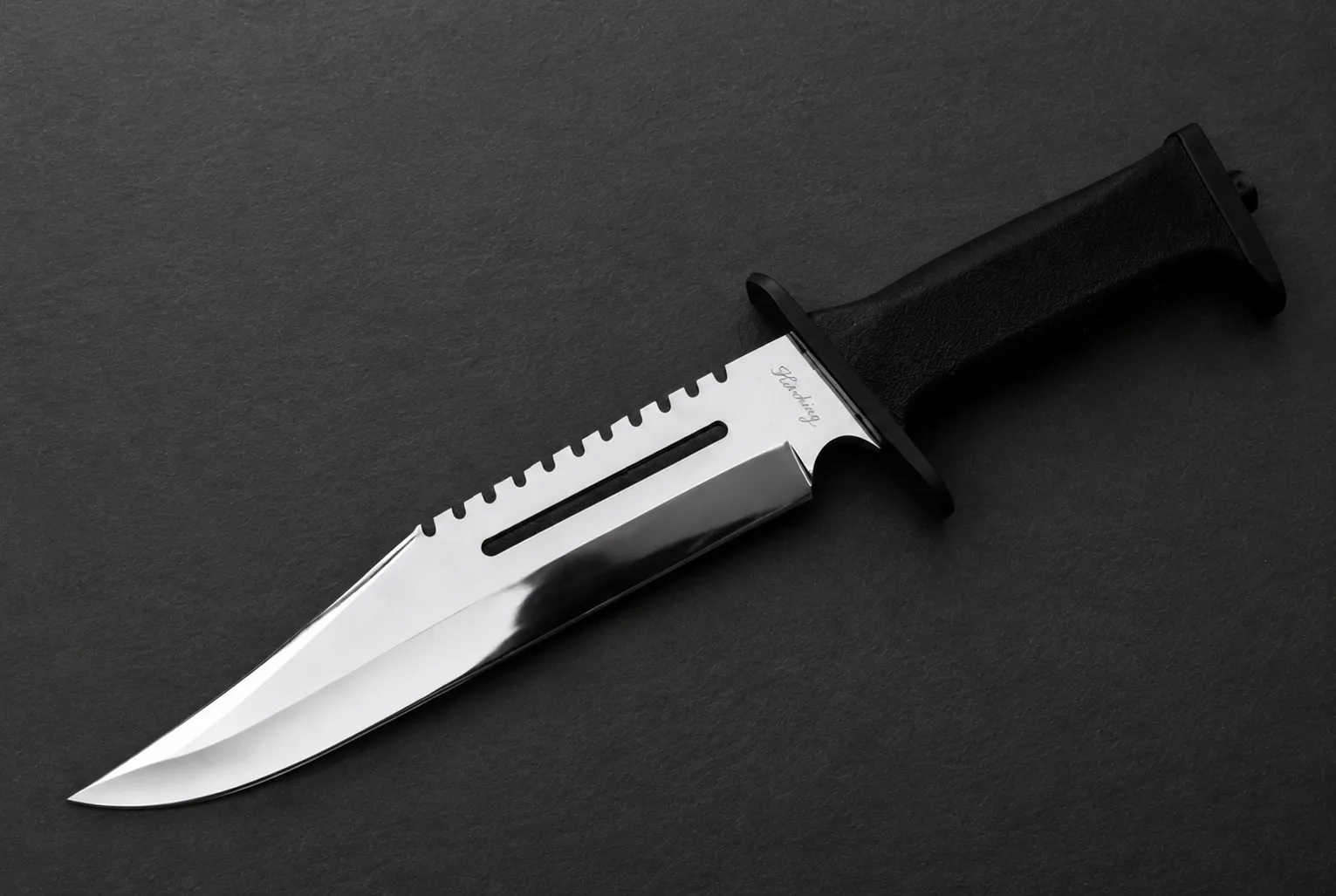 Handmade hunting knives by Lloyd Harding