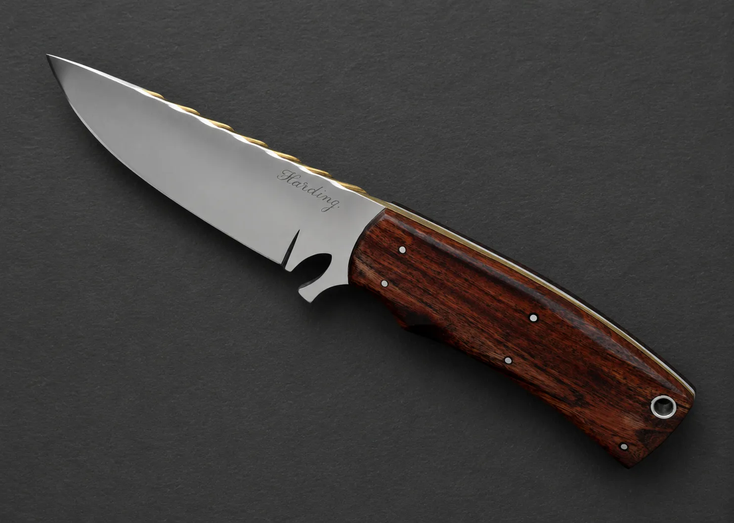 Handmade hunting knives by Lloyd Harding