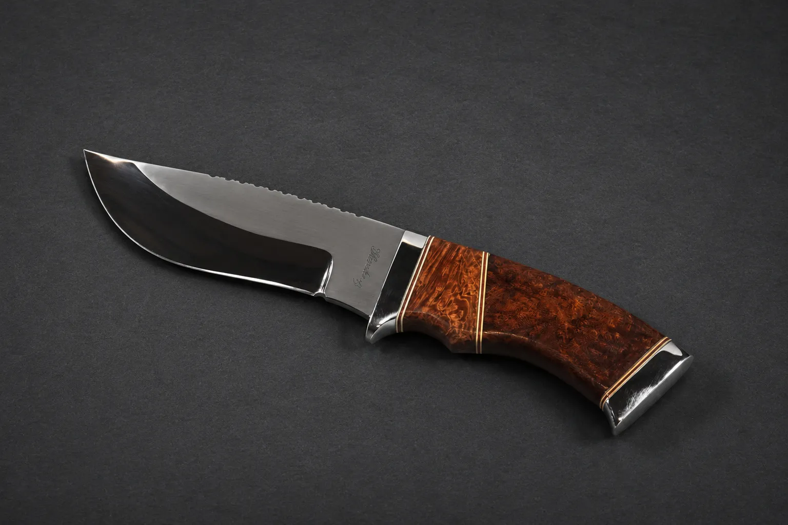 Handmade skinning knives by Lloyd Harding