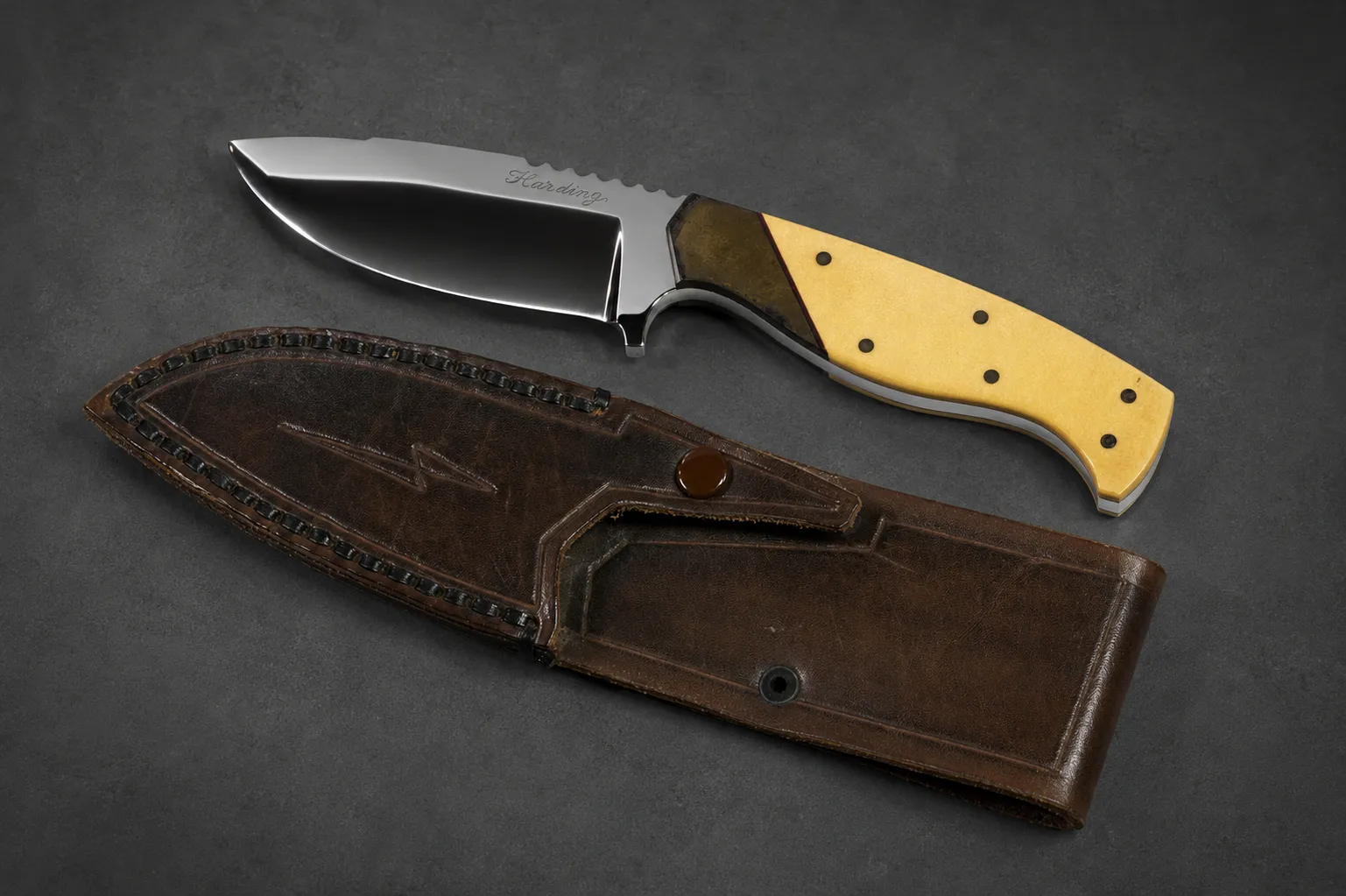 Handmade skinning knives by Lloyd Harding