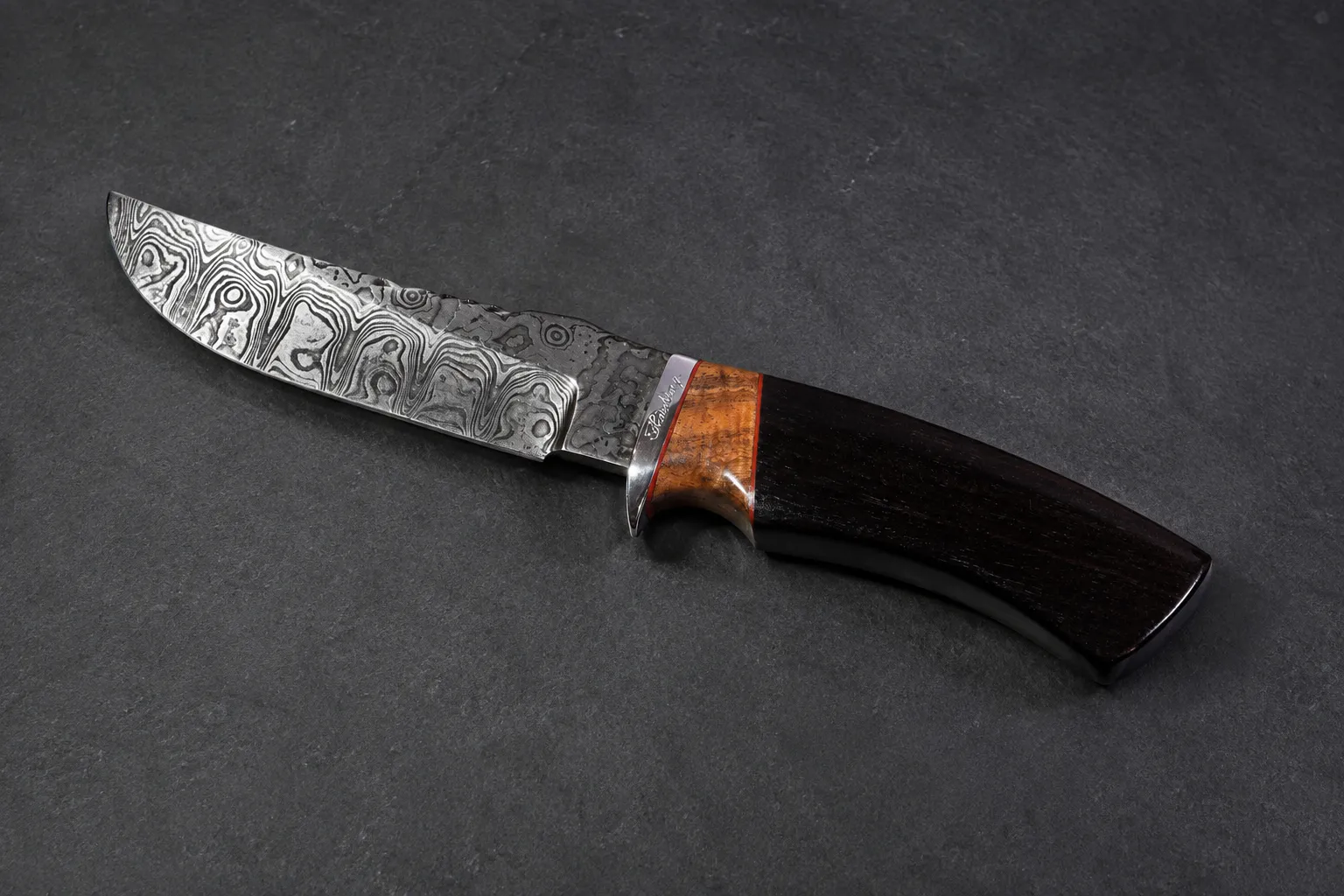 Handmade skinning knives by Lloyd Harding