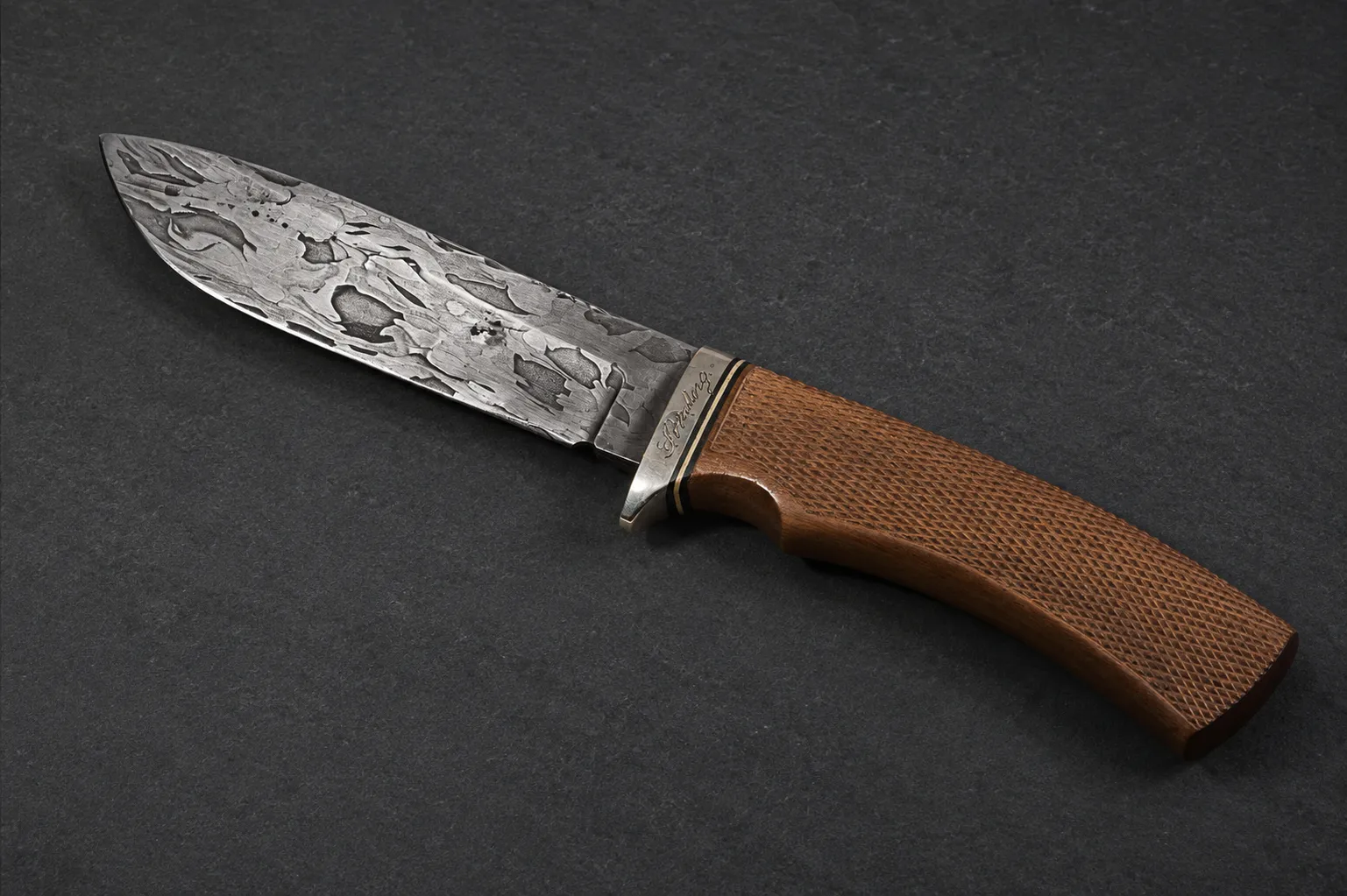 Handmade skinning knives by Lloyd Harding
