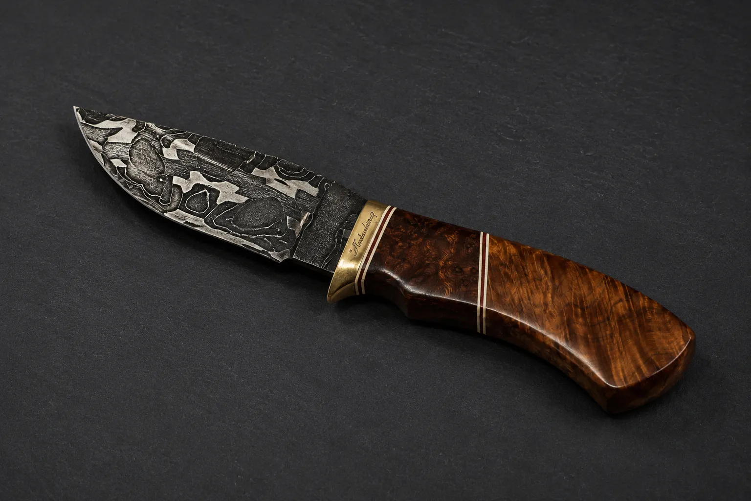 Handmade skinning knives by Lloyd Harding