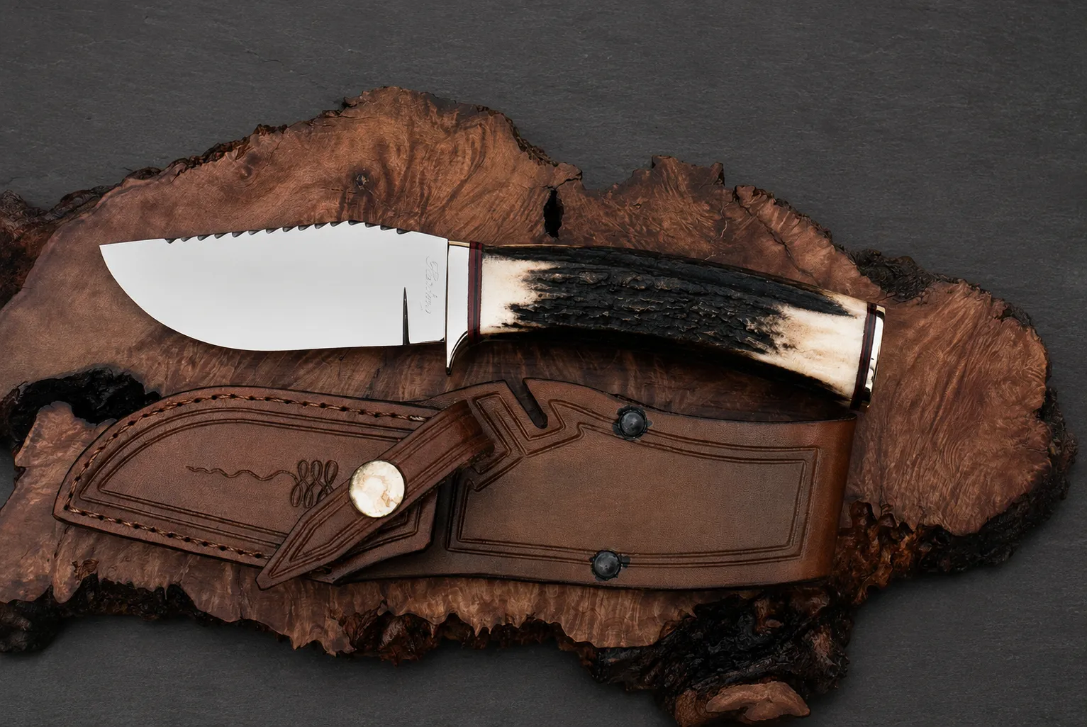 Handmade skinning knives by Lloyd Harding