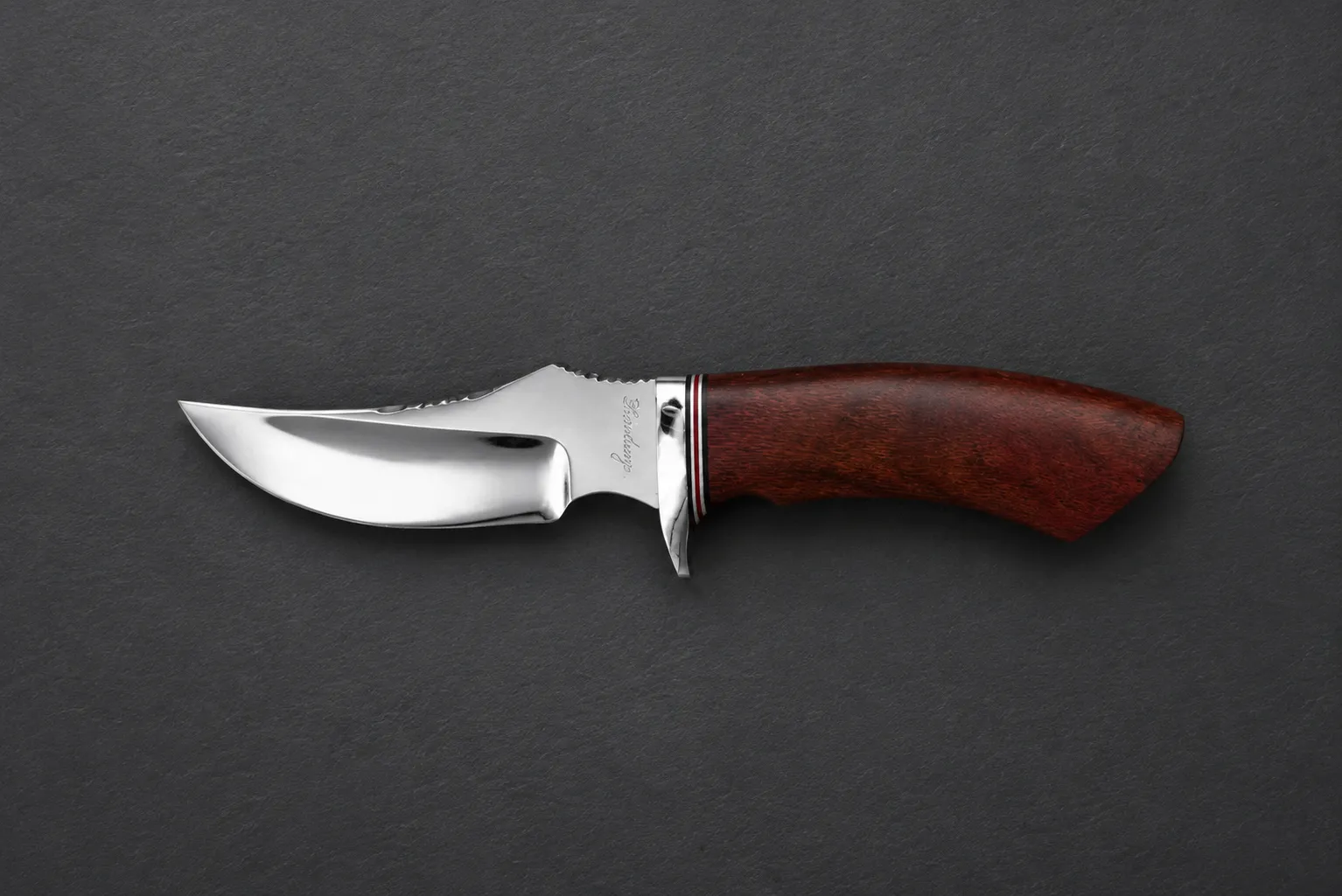 Handmade skinning knives by Lloyd Harding