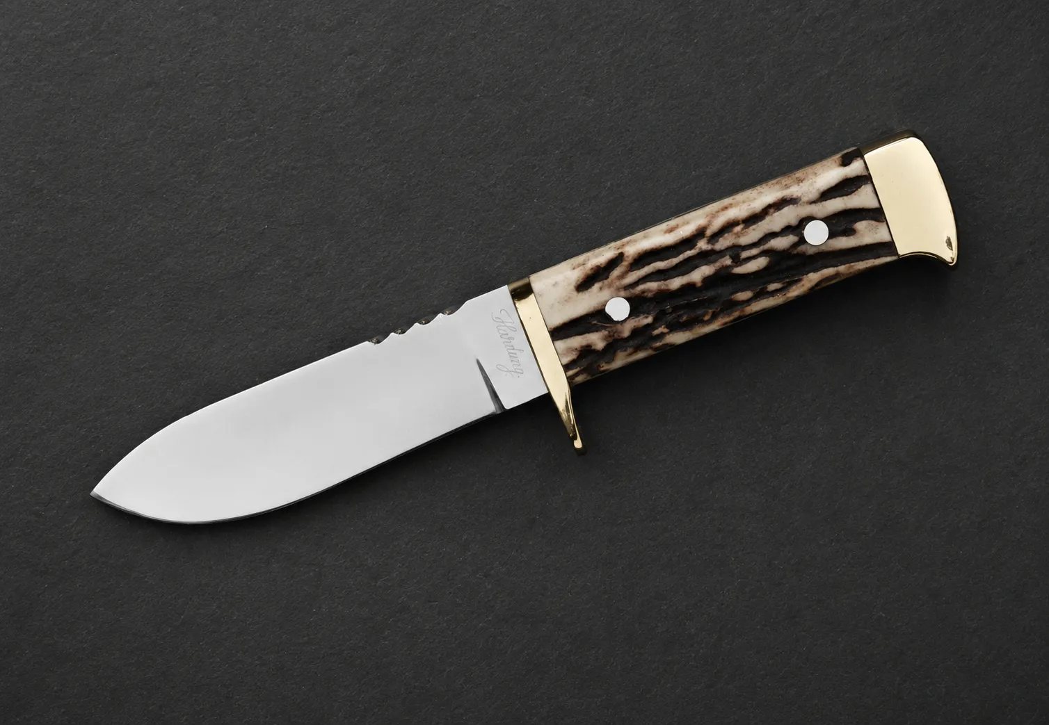 Handmade skinning knives by Lloyd Harding