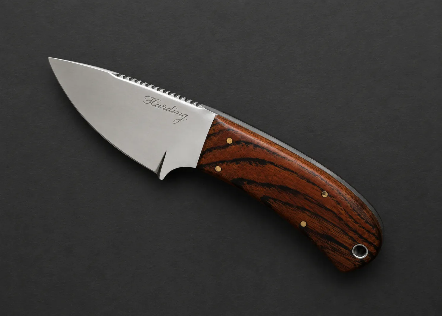 Handmade skinning knives by Lloyd Harding