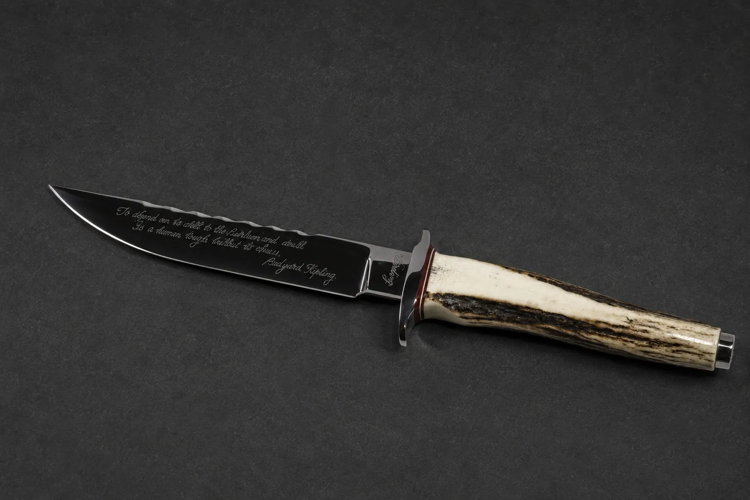 Handmade utility knives by Lloyd Harding