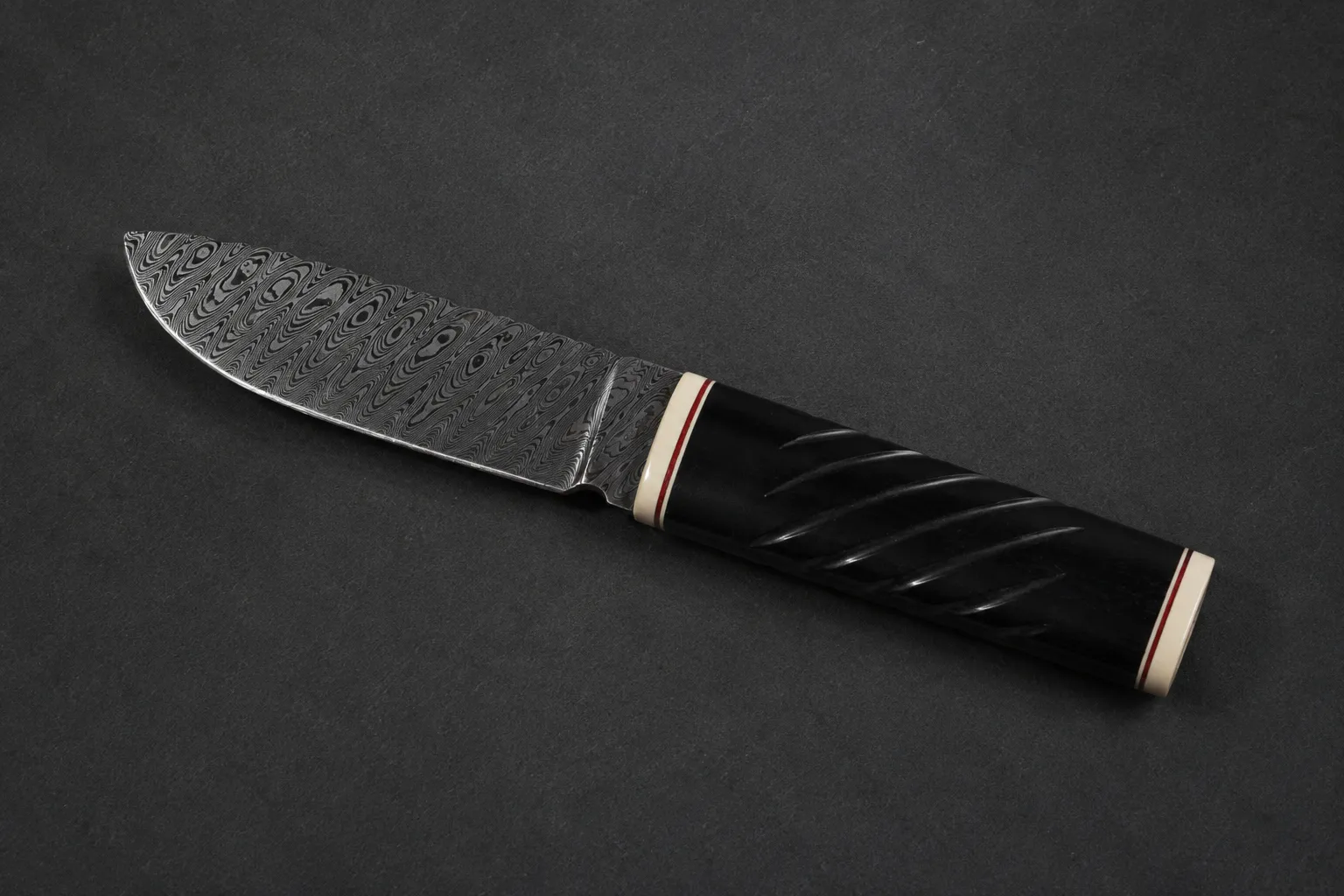 Handmade utility knives by Lloyd Harding