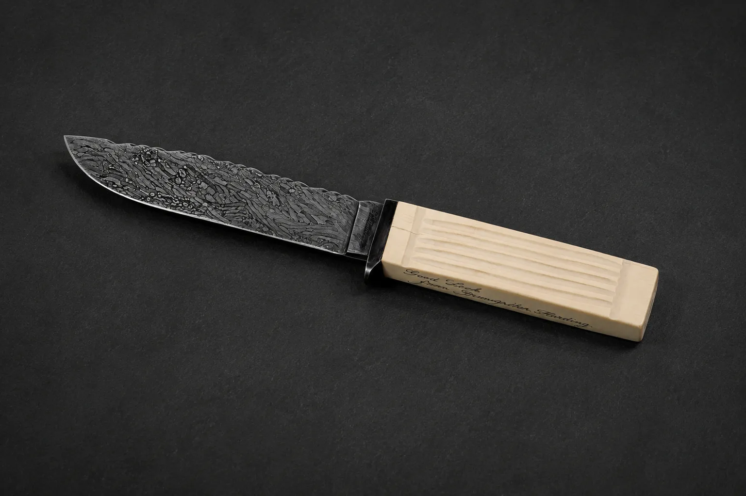 Handmade utility knives by Lloyd Harding