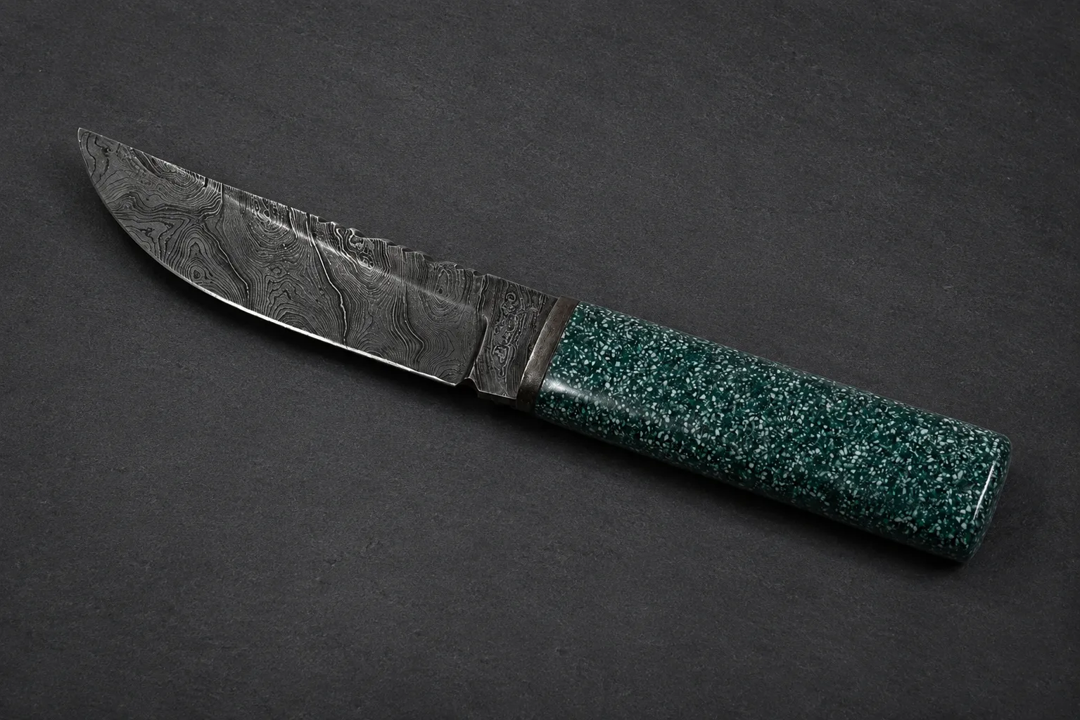 Handmade utility knives by Lloyd Harding