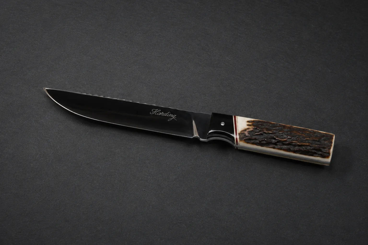 Handmade utility knives by Lloyd Harding