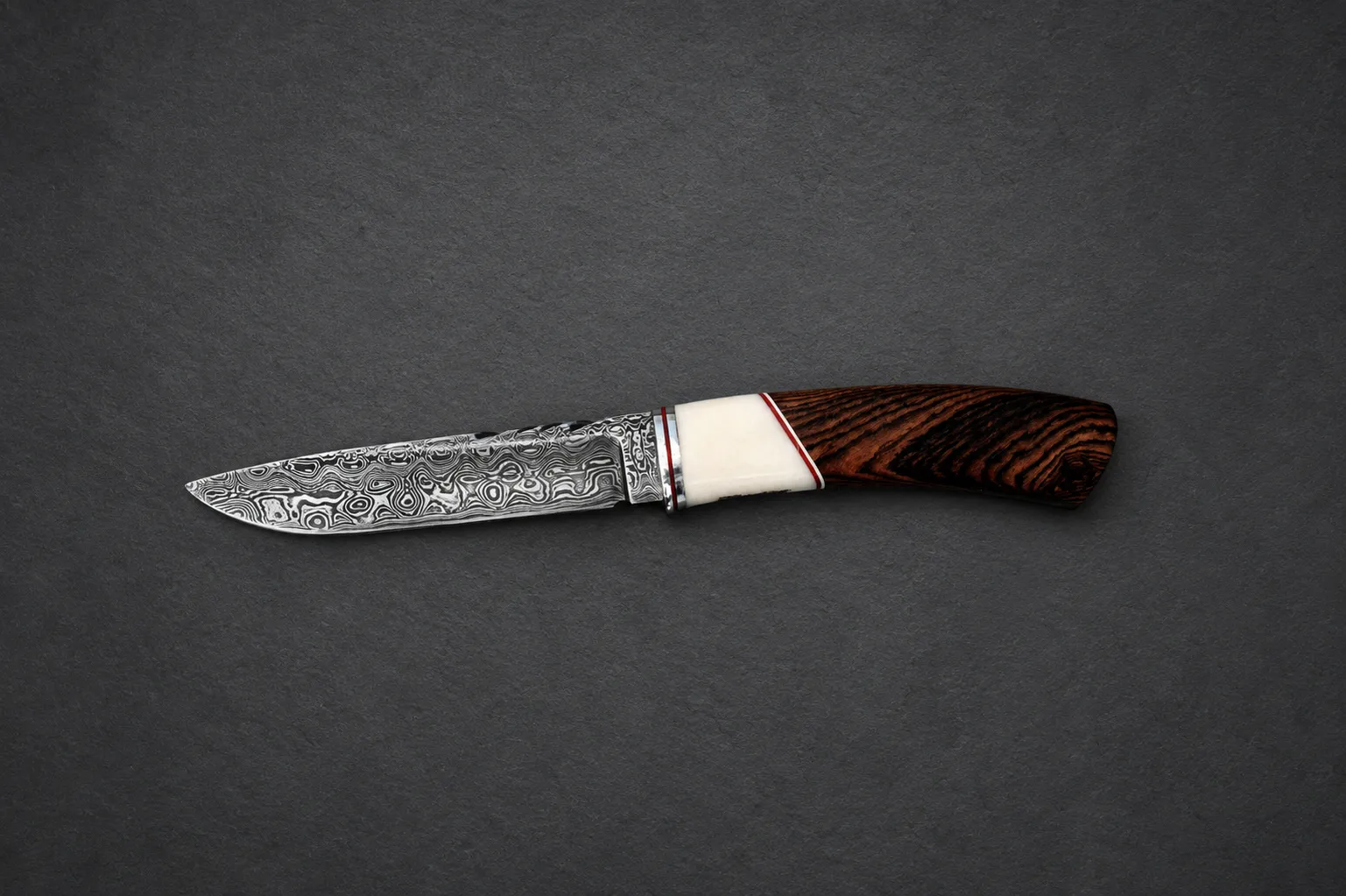 Handmade utility knives by Lloyd Harding
