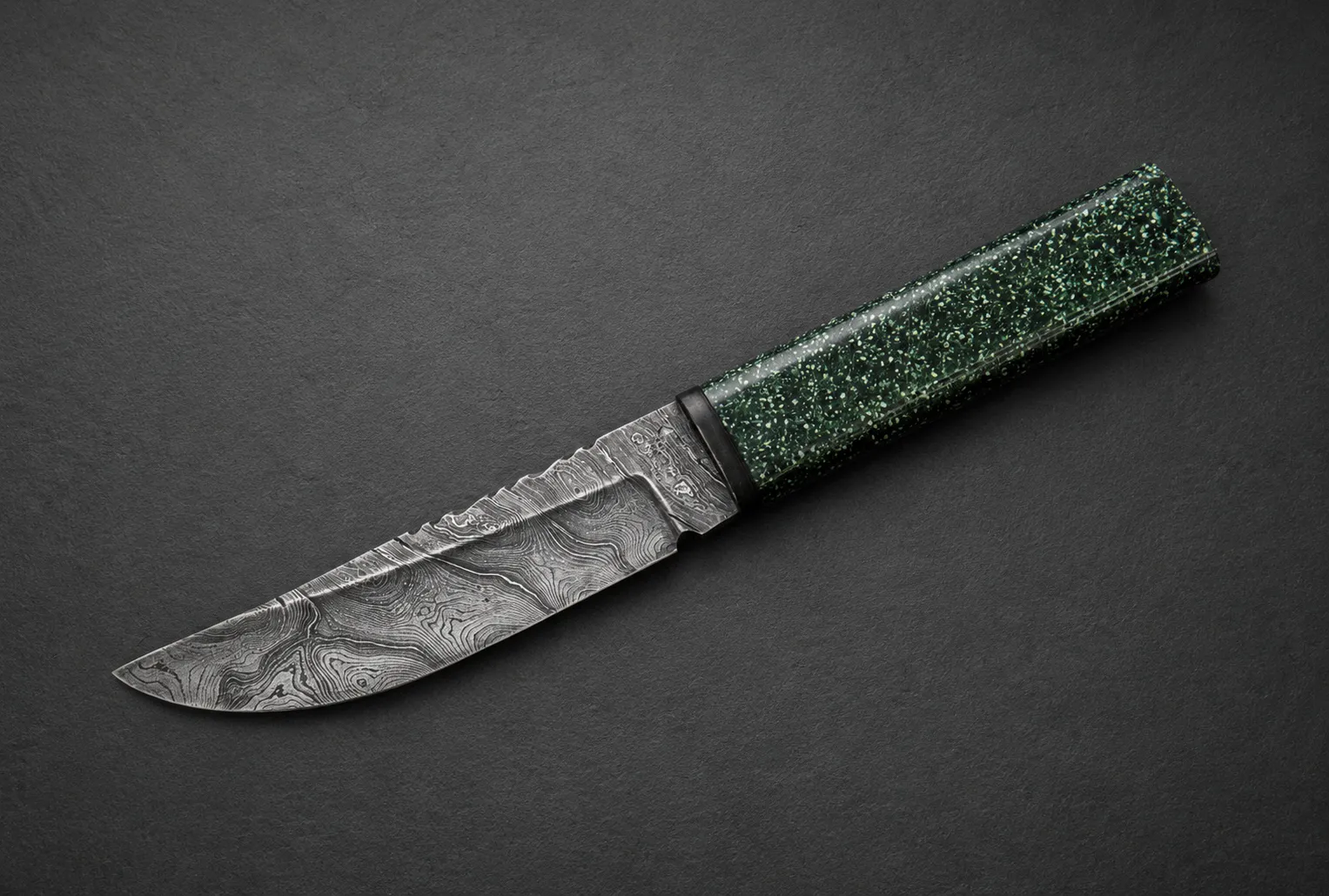 Handmade utility knives by Lloyd Harding
