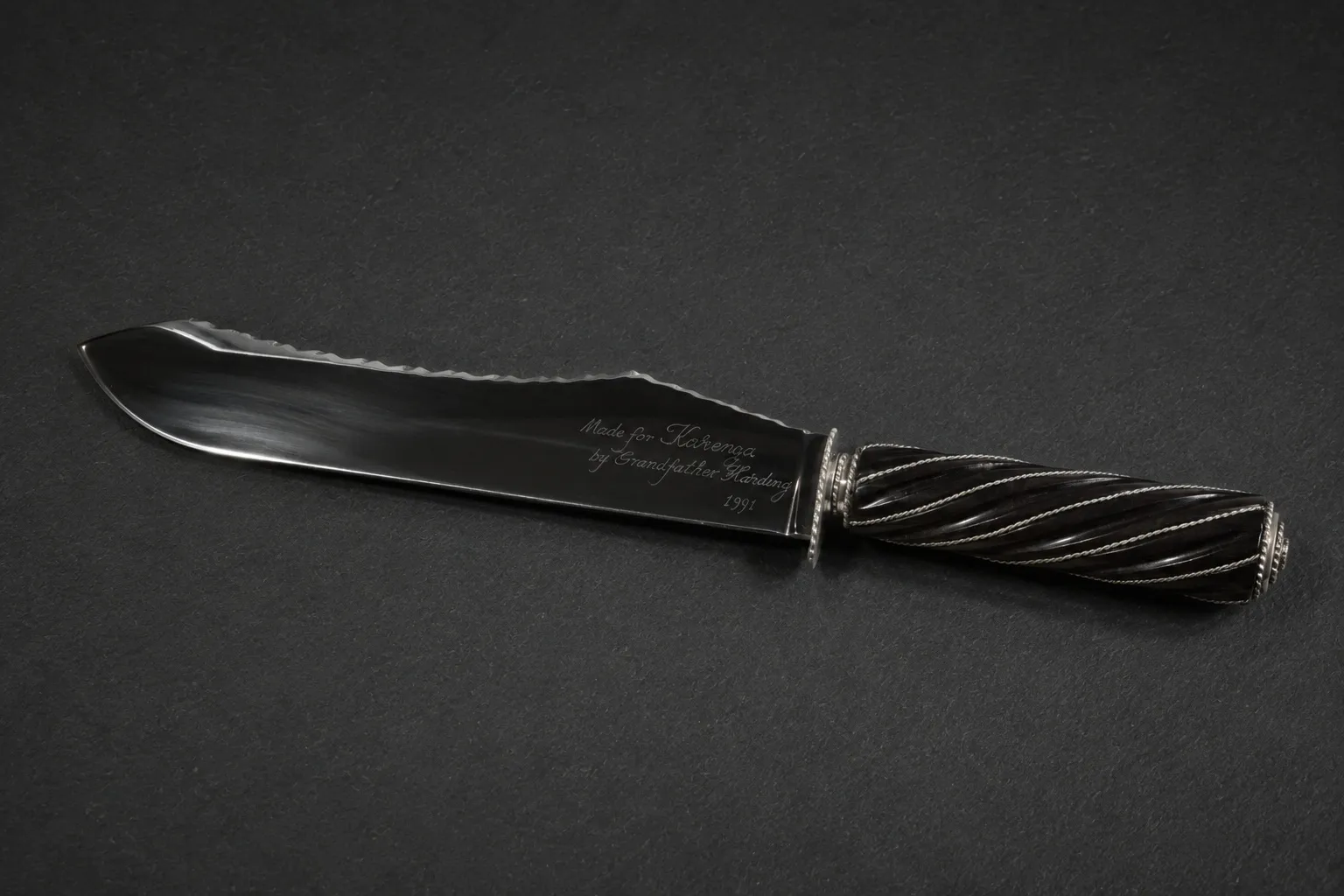 Handmade wedding knives by Lloyd Harding